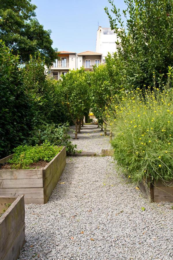 Boutique Rentals- Hidden Garden Porto'S Downtown Kültér fotó